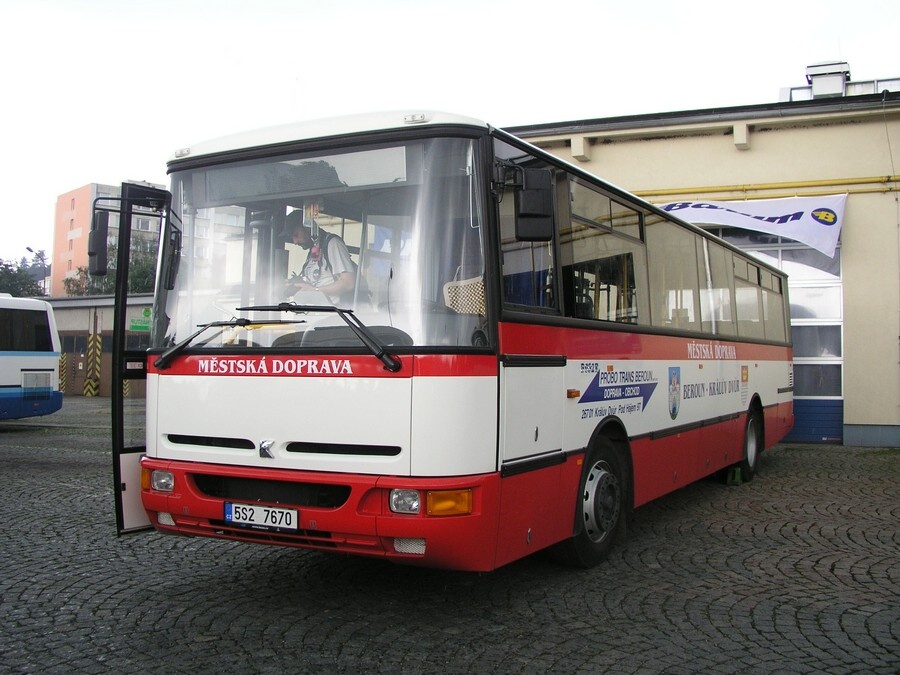 5S2 7670