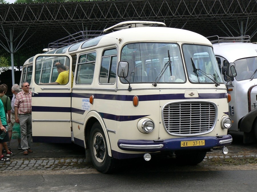 AX 37-11