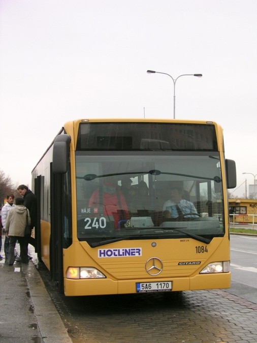 1084