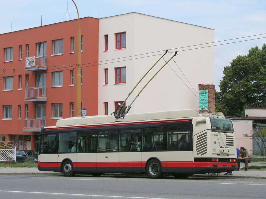 62