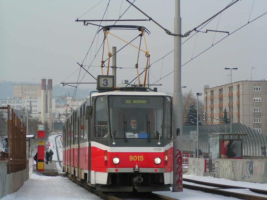 9015