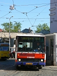 590