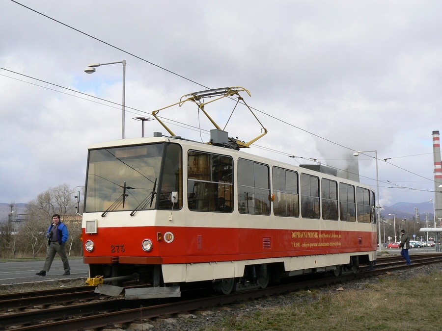 273