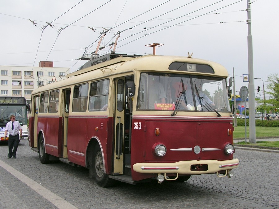 353