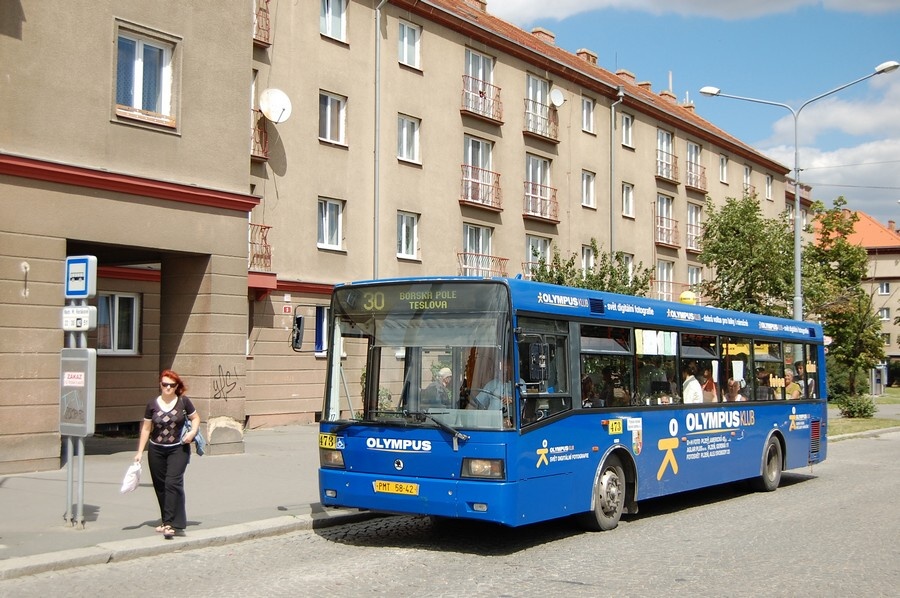 473