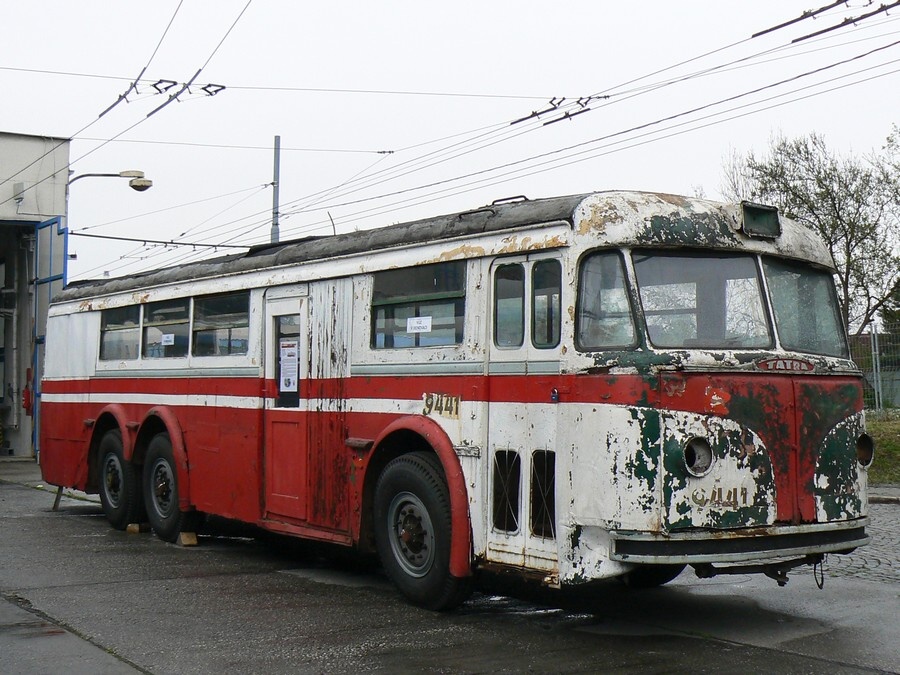 9441