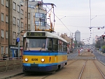 8200