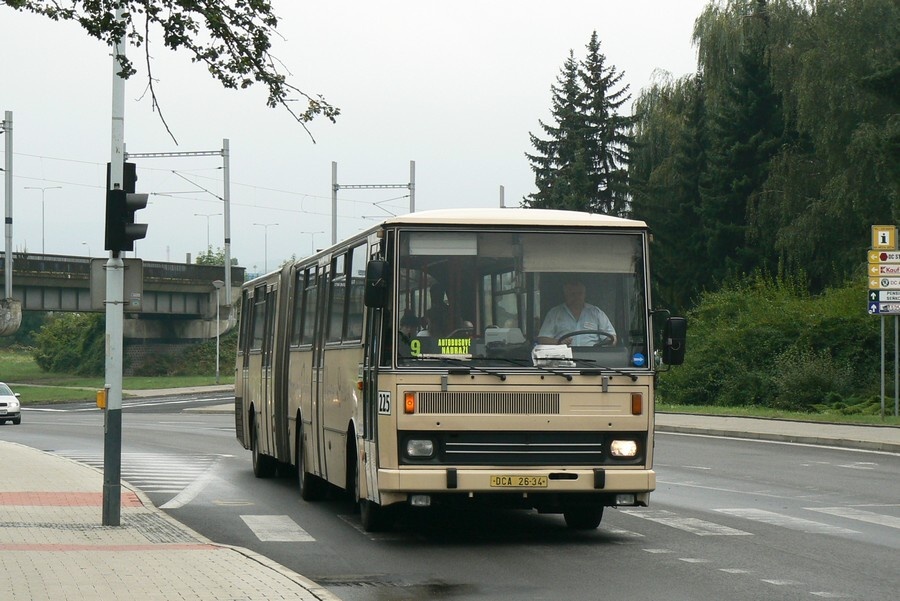 225