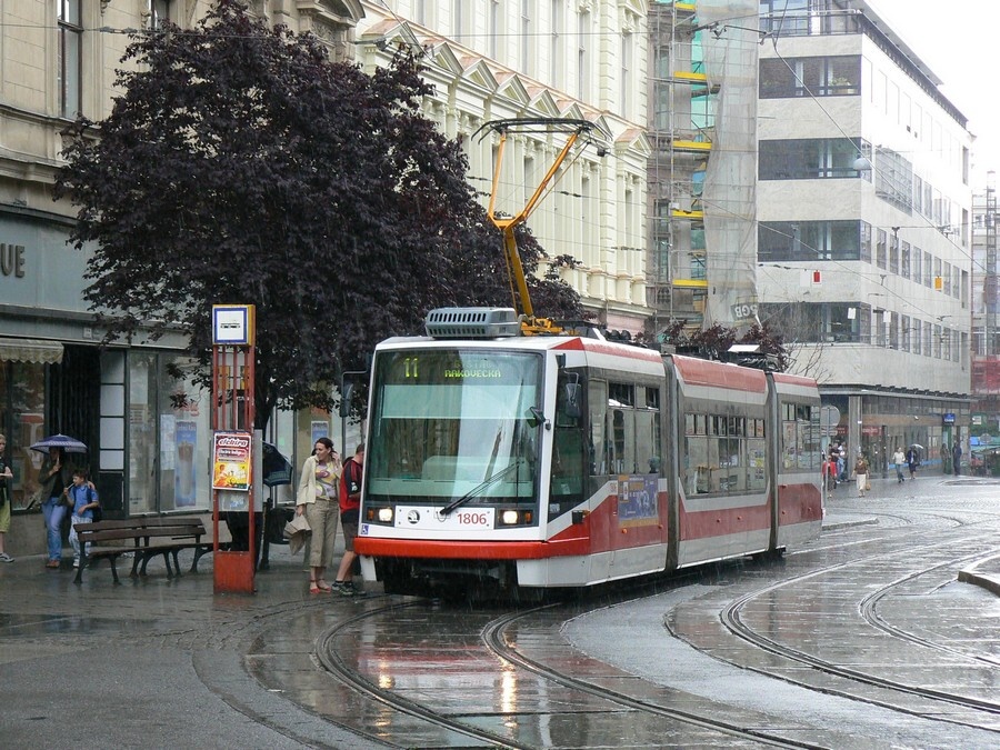 1806