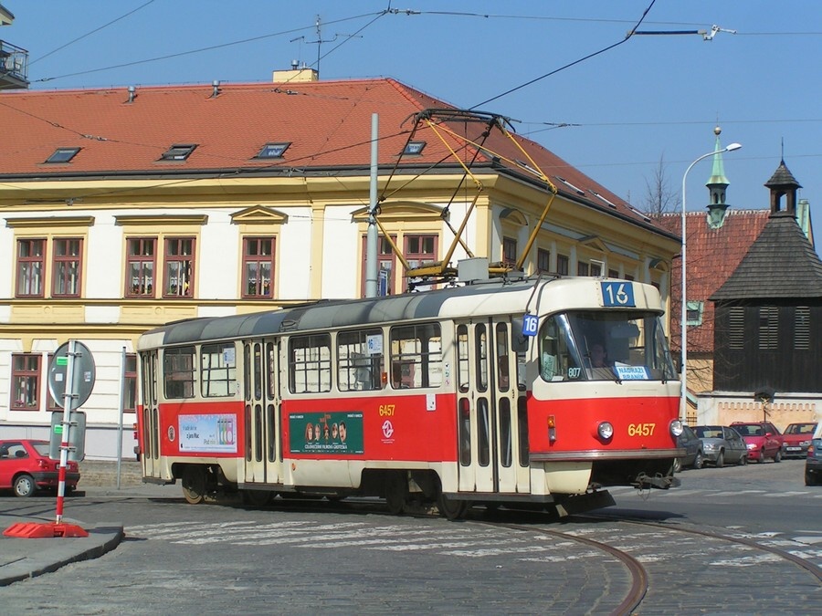 6457