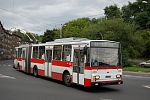558