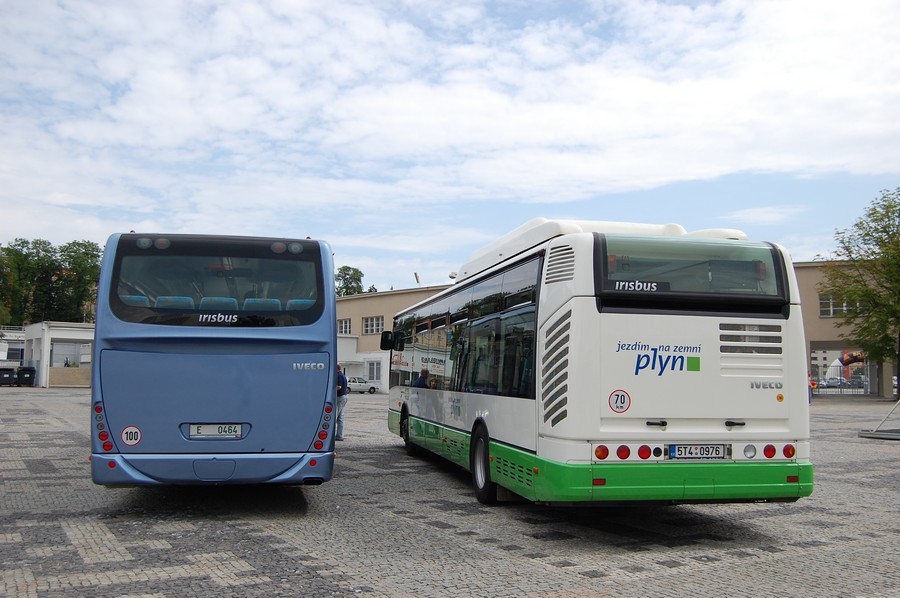 5T4 0976
