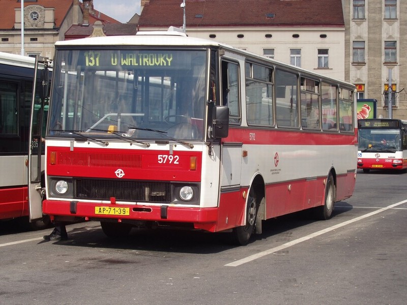 5792