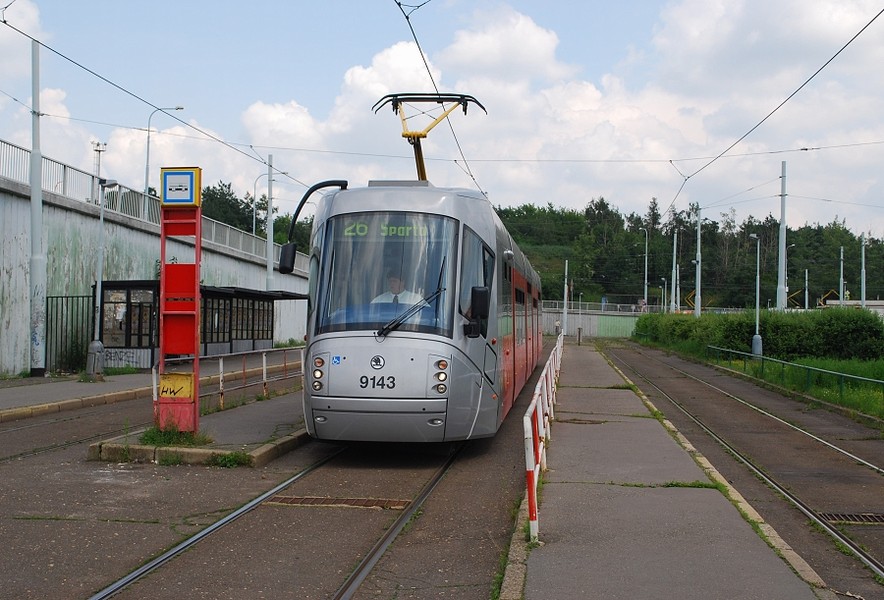 9143