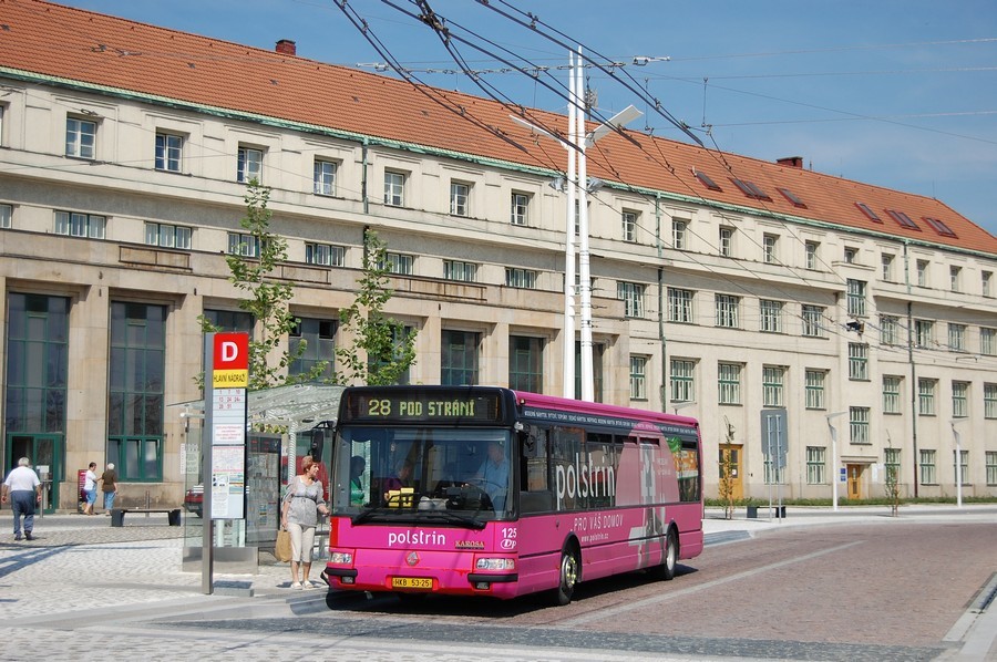 125