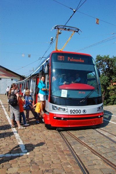 9200