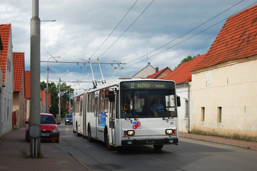 25