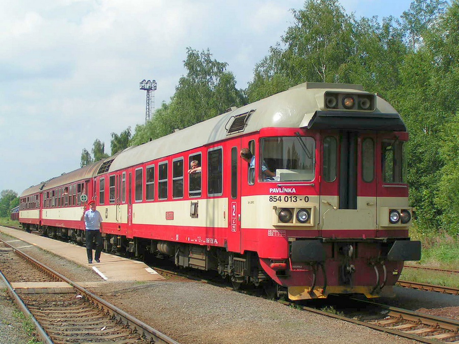 854 013-0