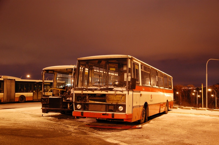 5646