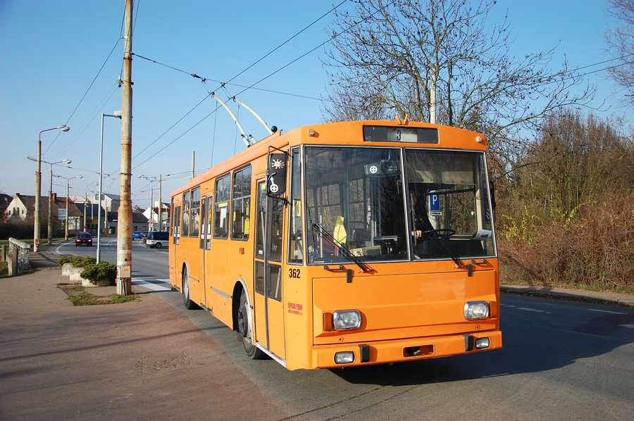 362