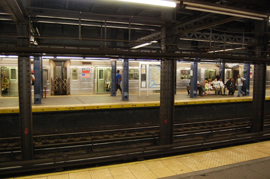 2258