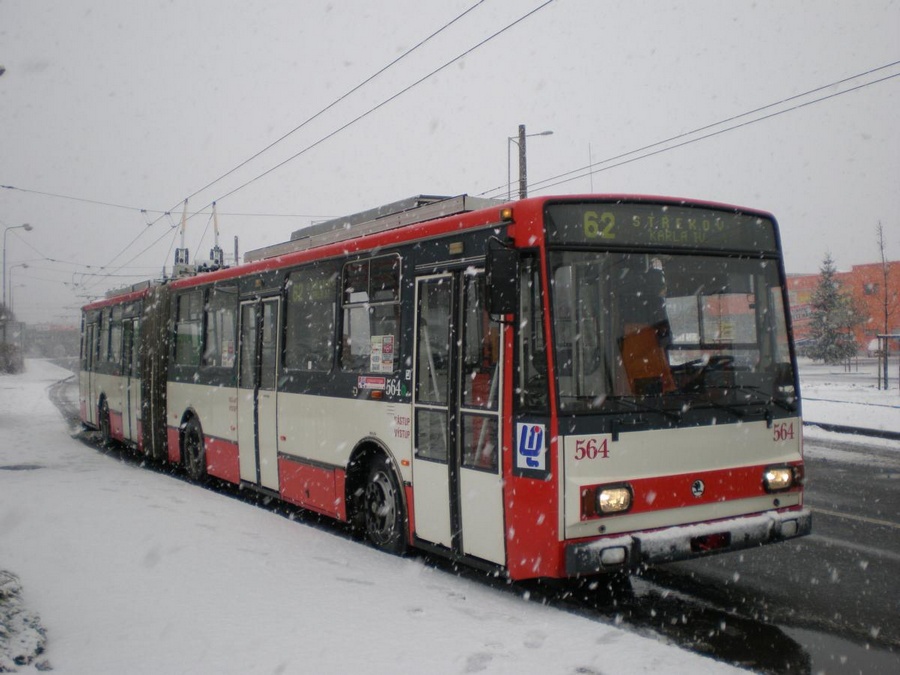 564
