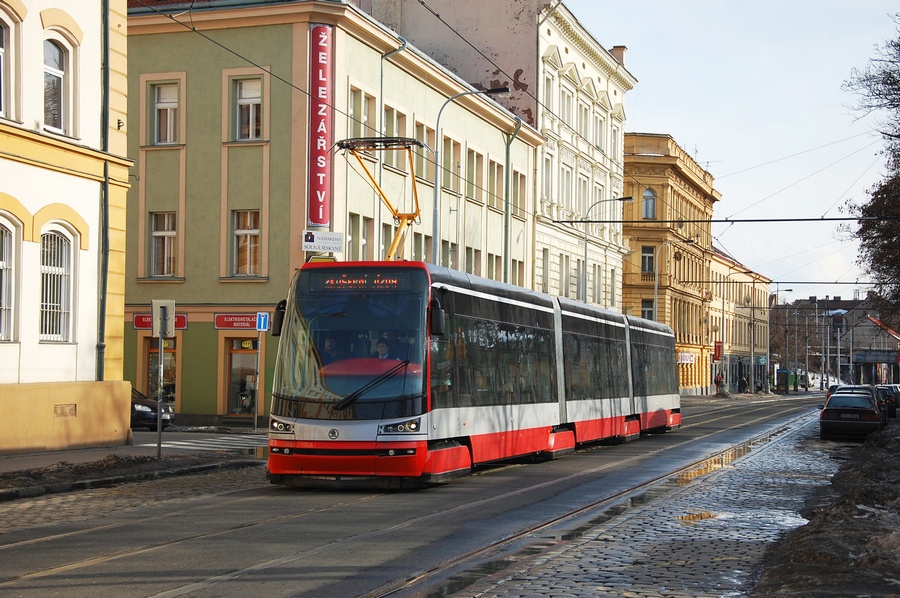 9201