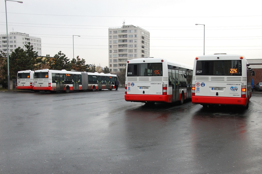 3558+3527