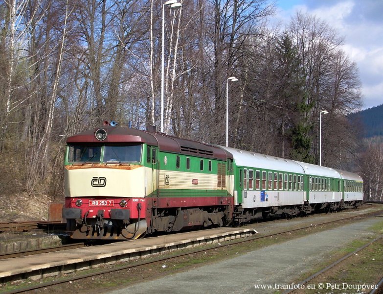 749 250-7