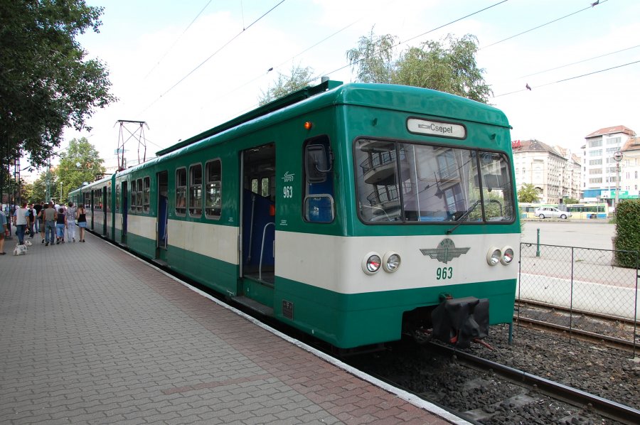 963