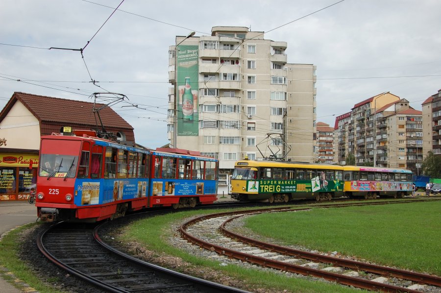 225