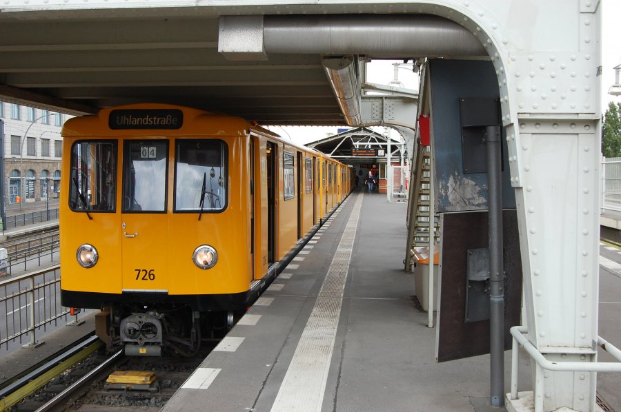 726