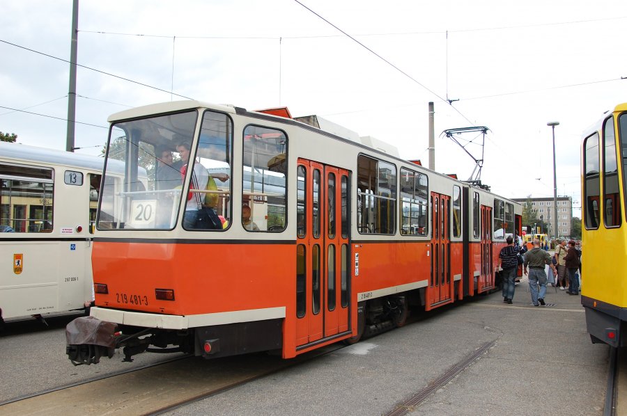 219 481-3