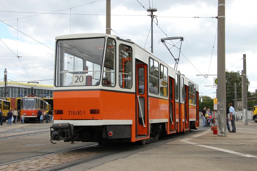 219 482-1