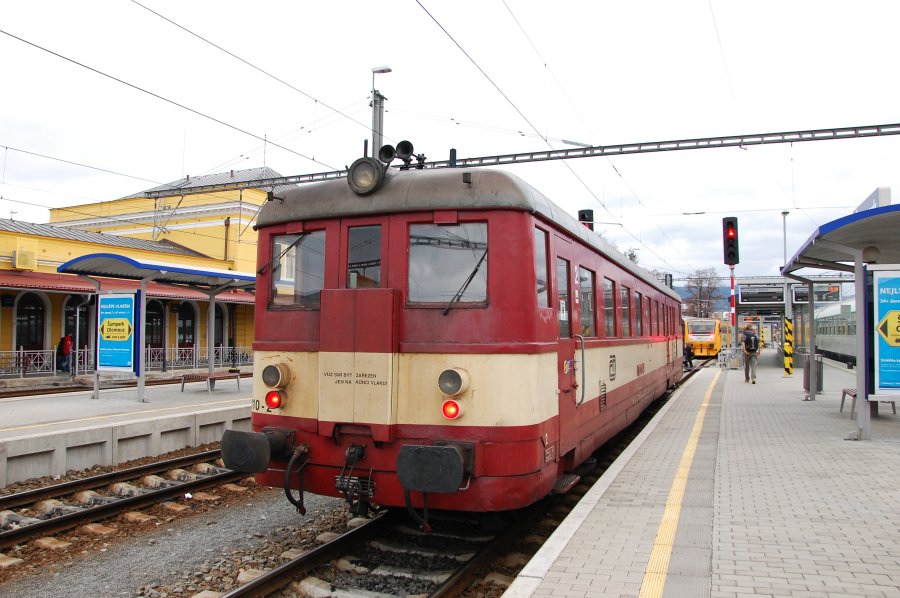 831 110-2