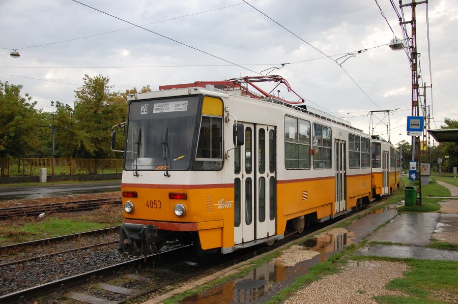 4053
