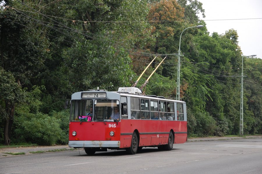 945
