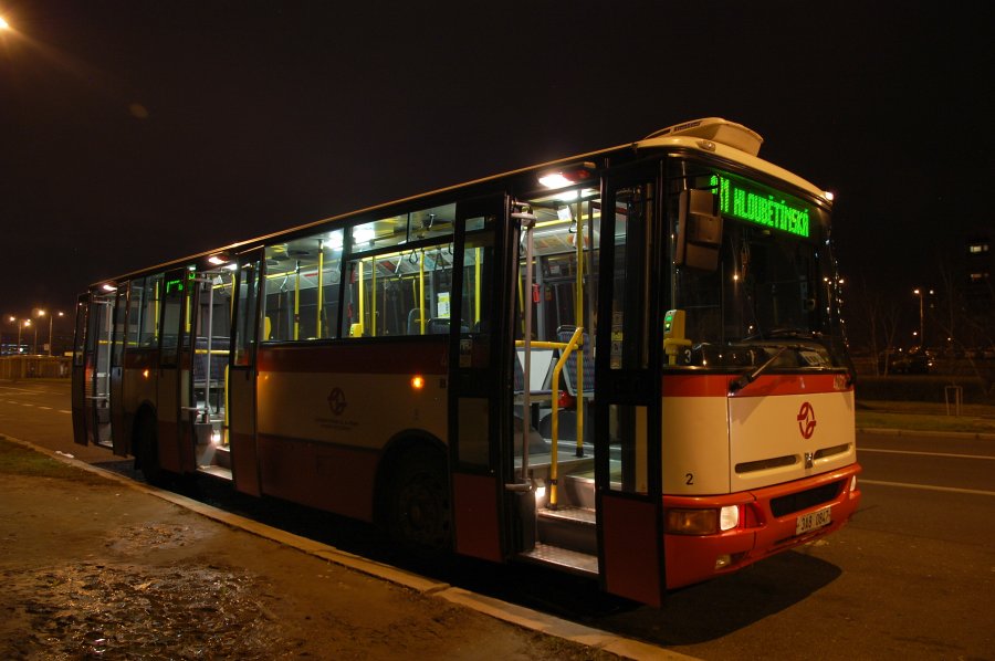 4082