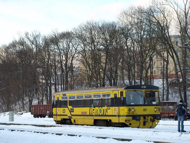 810 205-5