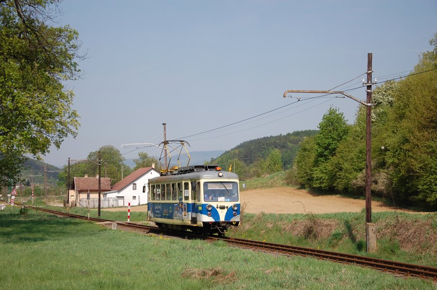 411 901-2