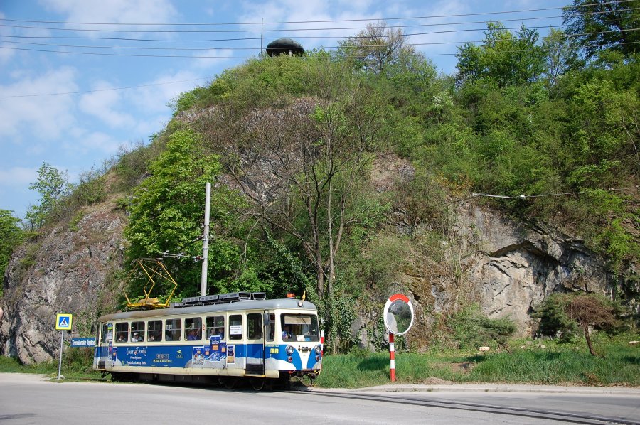 411 901-2