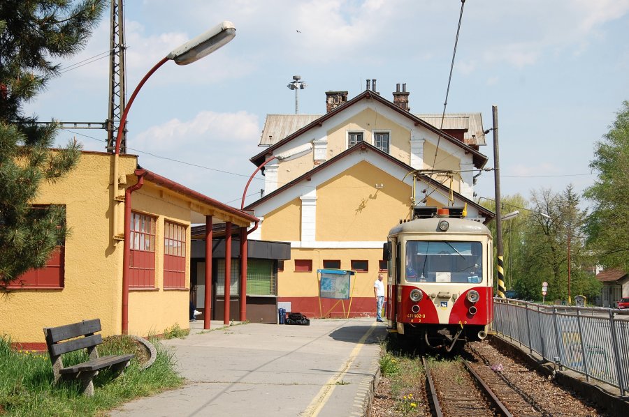 411 902-0
