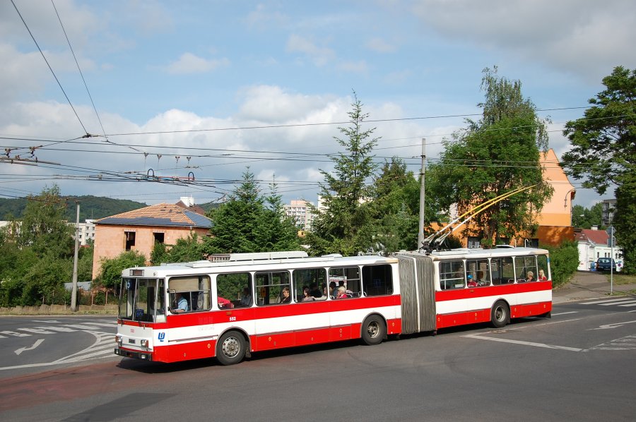 552