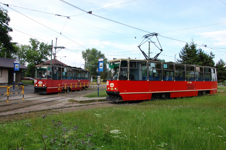 374