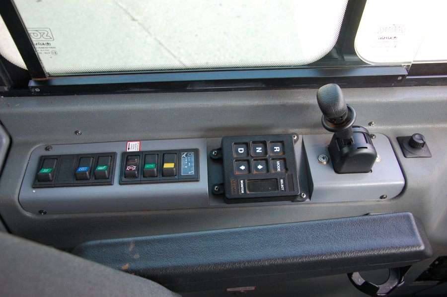 6402