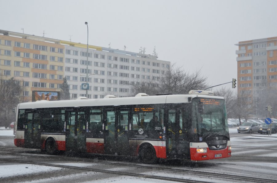 3557