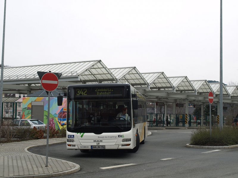 32-8810