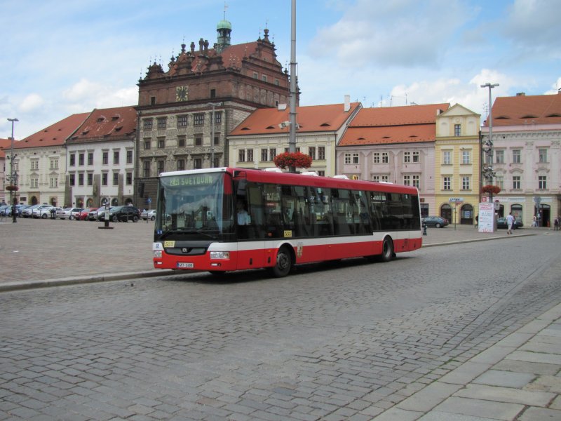 533