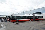 6402