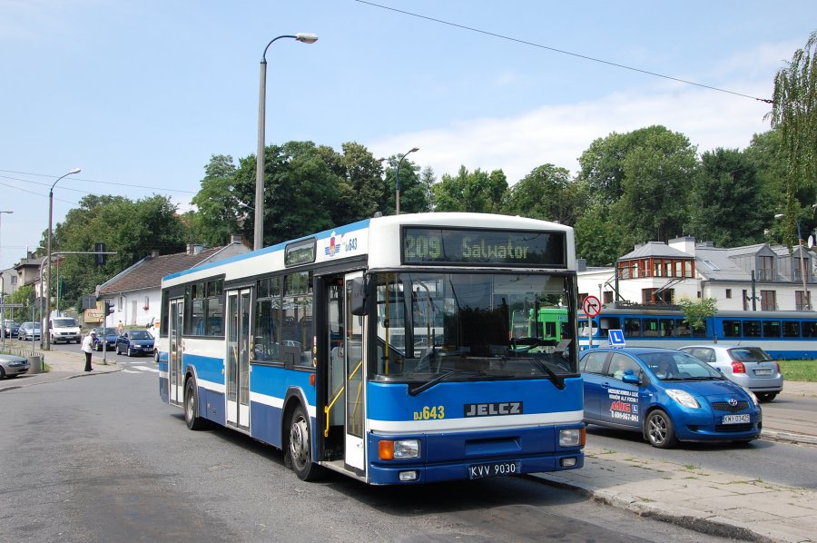 DJ643